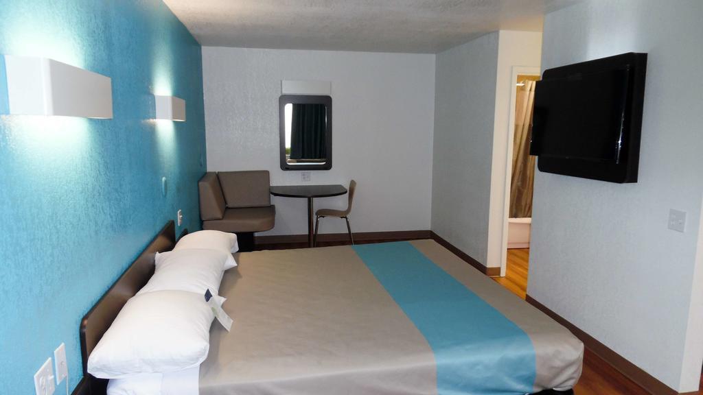 Hotel 6-irving, Tx - Dfw Airport East Irving