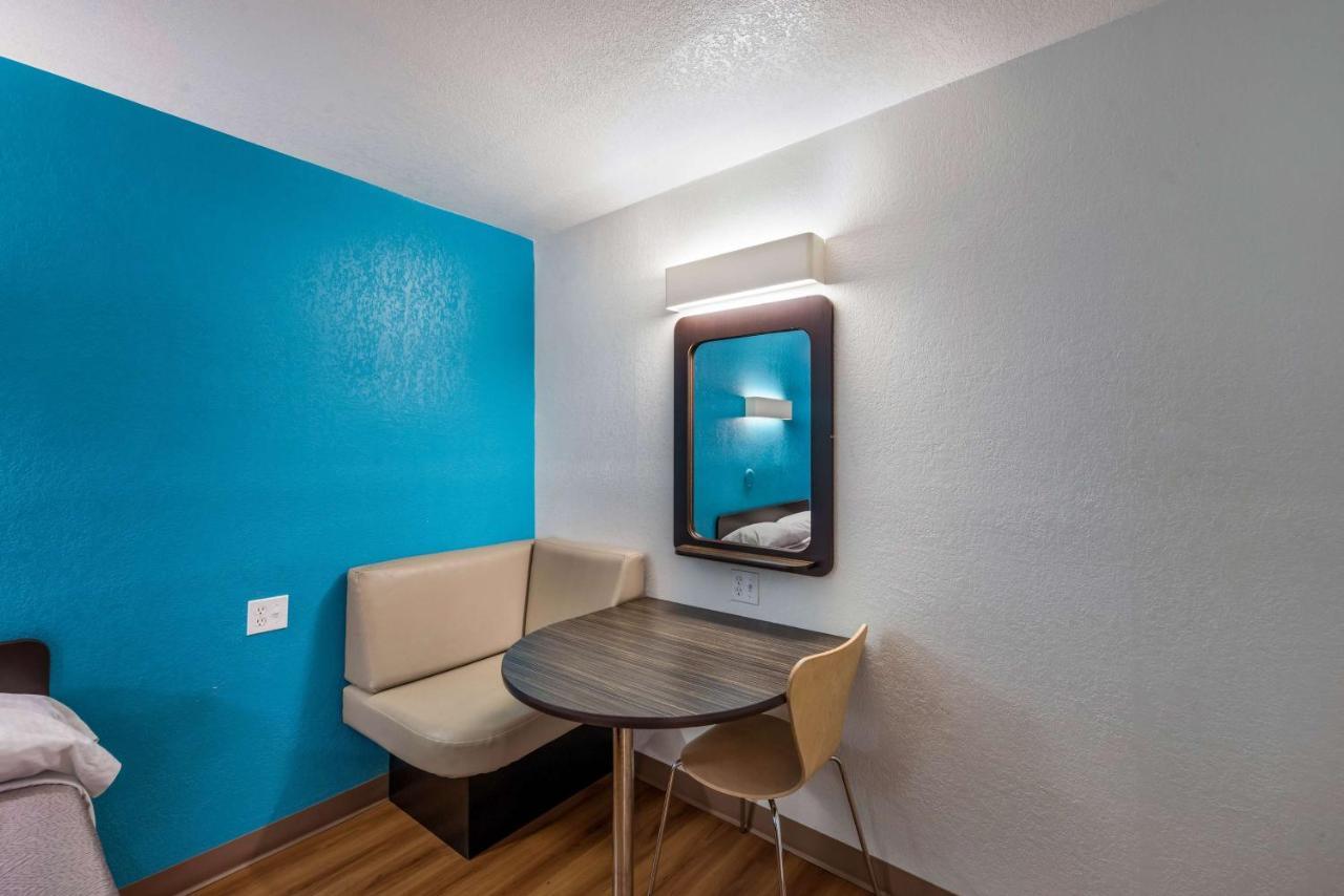 6-irving, Tx - Dfw Airport East Hotel 2*